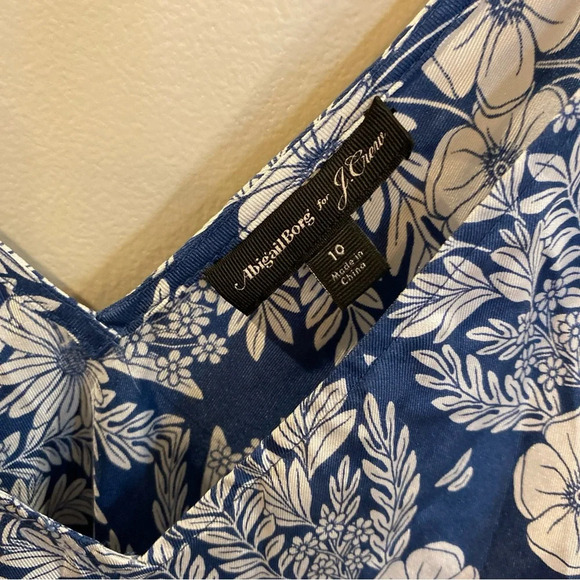 J Crew Abigail Borg 100% Silk V Neck Tank Top Floral Blue - Picture 3 of 5